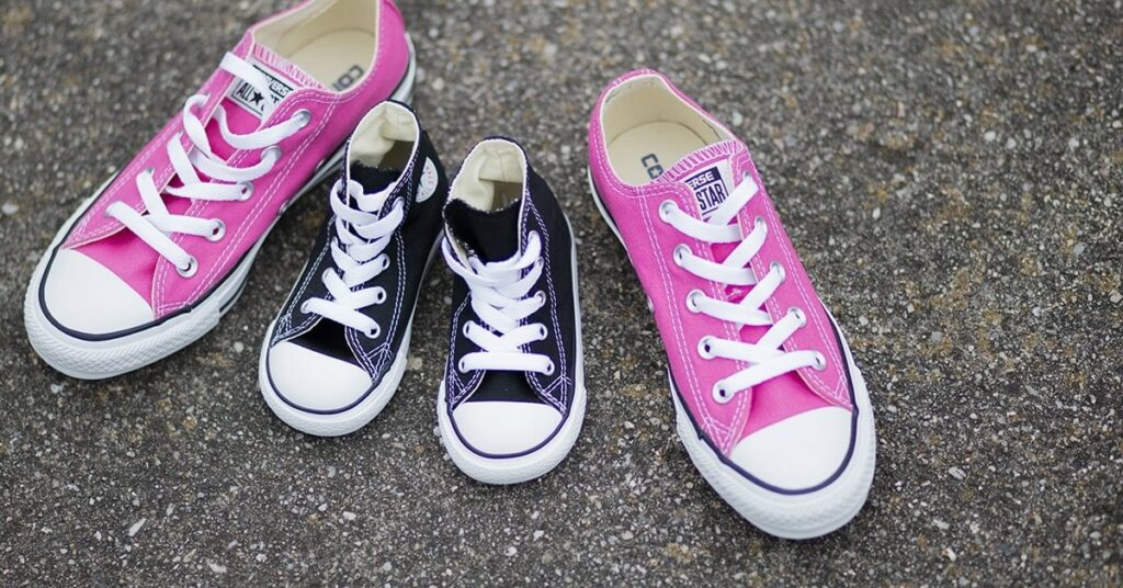 trampki converse damskie różowe i dziecięce czarne