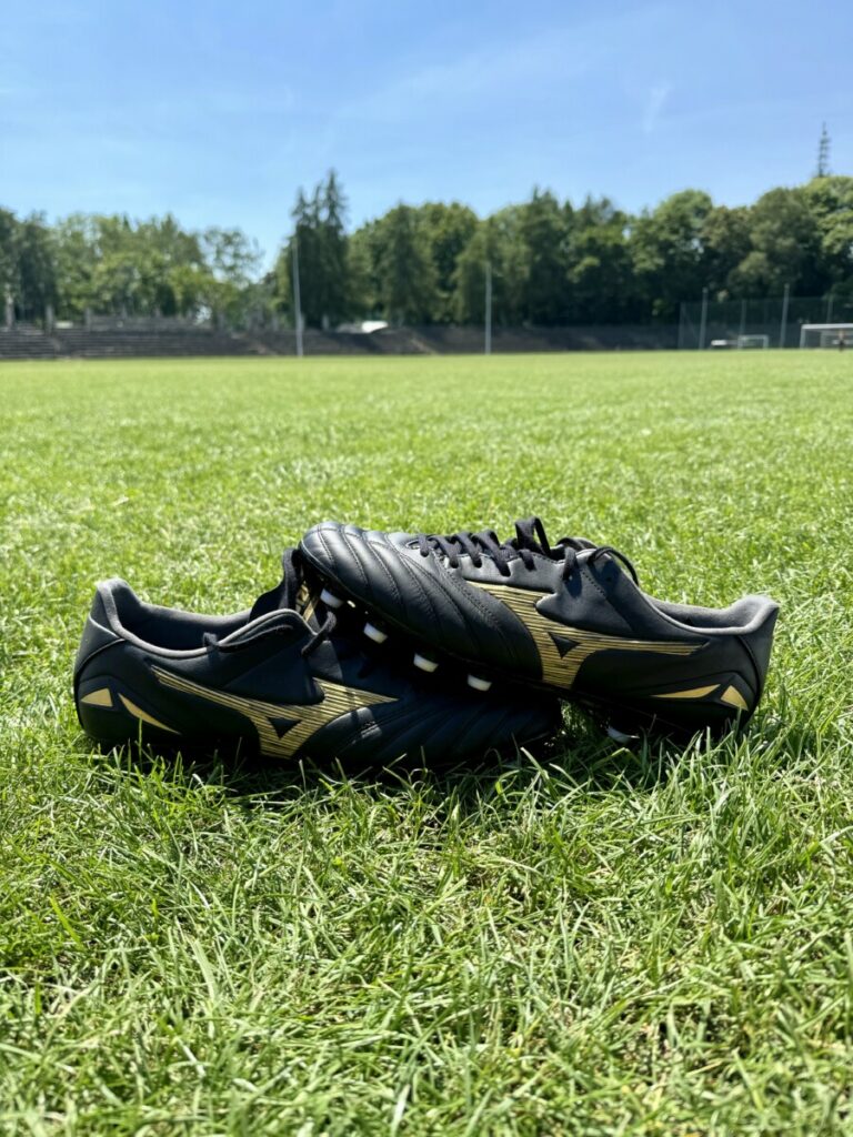 Korki Mizuno Morelia Neo