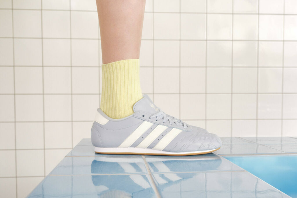 lekkie sneakersy damskie adidas na lato
