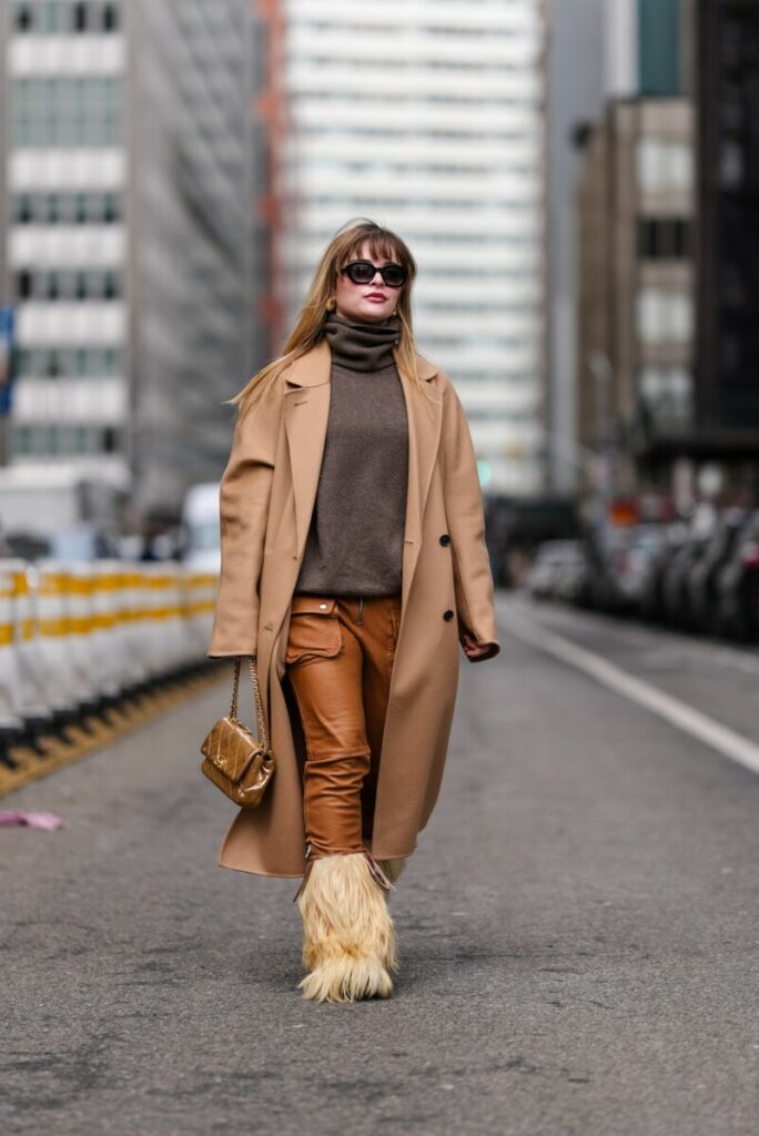 buty z futerkiem w stylizacji quiet luxury