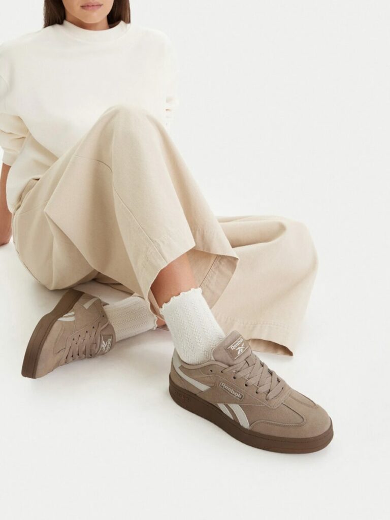 buty zamszowe damskie reebok