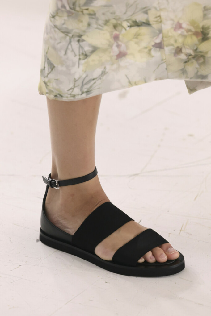 sandały na platformie, modne sandały 2026
