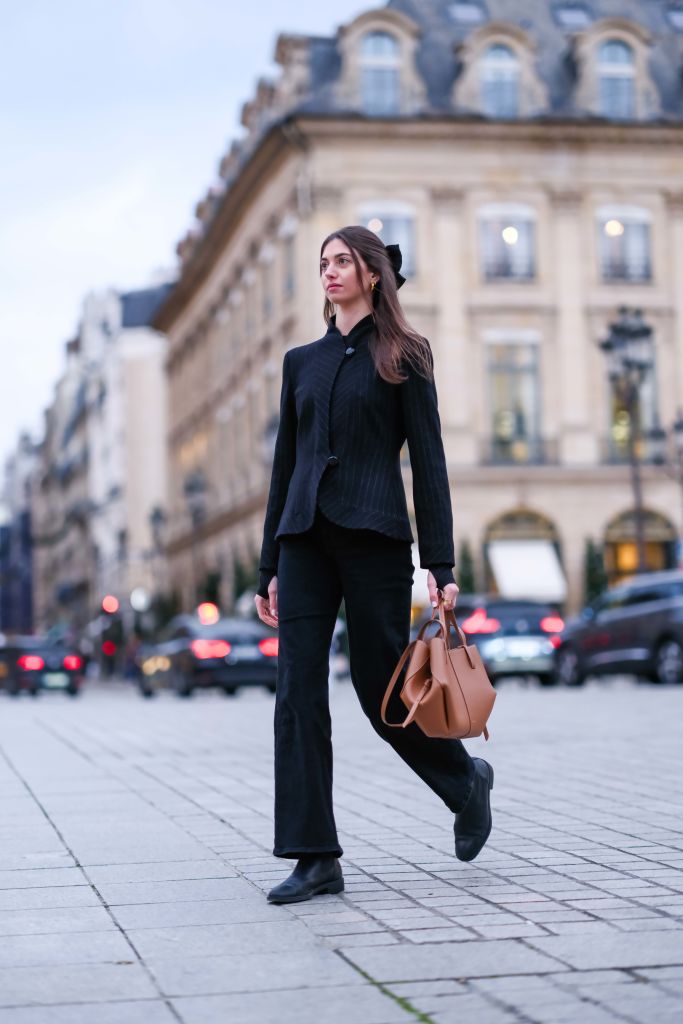 Sztyblety damskie – eleganckie płaskie buty na chłodniejsze dni