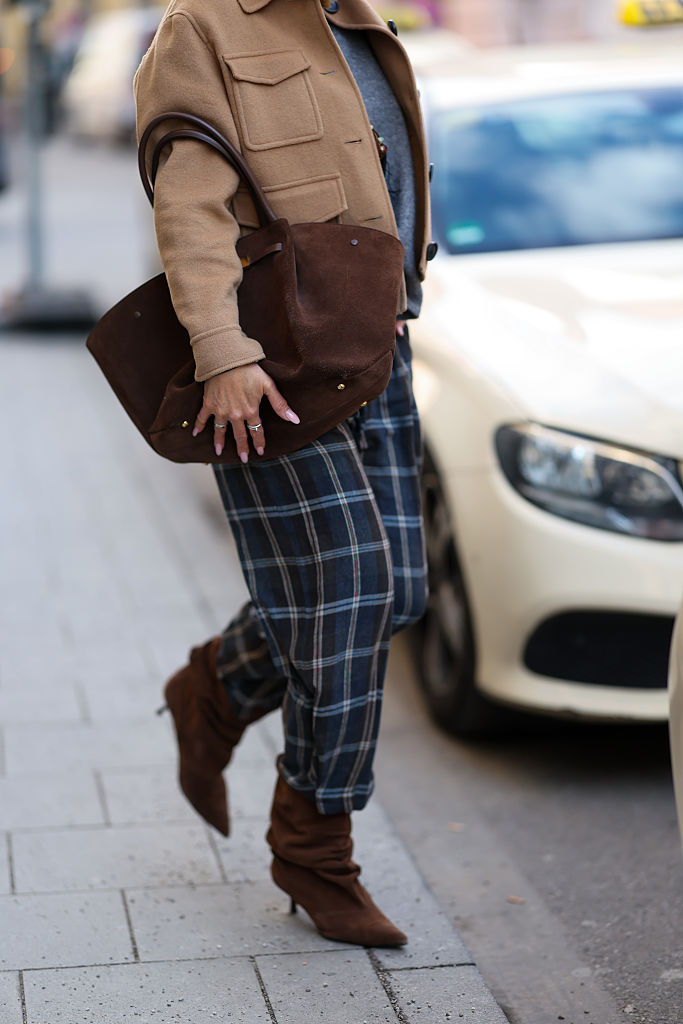 Botki z marszczoną cholewką – slouchy boots hitem sezonu 2026/2027